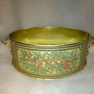 PYREX Vintage cradle for 624 caserol dish.  Tones of mauve/pink and green